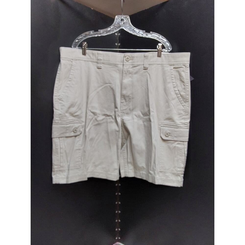 Mens Summer Shorts Tan size 42 by St John's Bay Comfort waistband 98% Cotton New